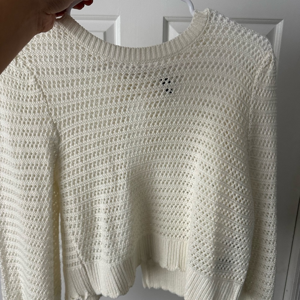 Elegant Cream Knit Sweater open back with bows